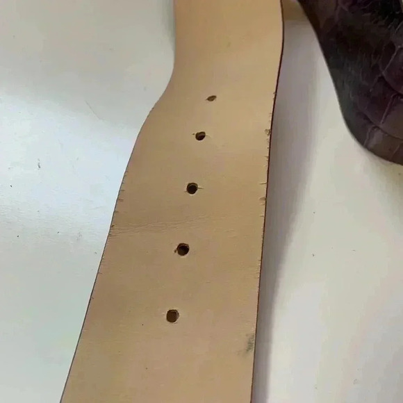 Galugliers 100% leather, Italian  made, deep mauve, wide BoHo belt - Picture 10 of 10